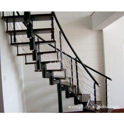 供应新美艺楼梯厂专业生产批发各种规格钢木楼梯